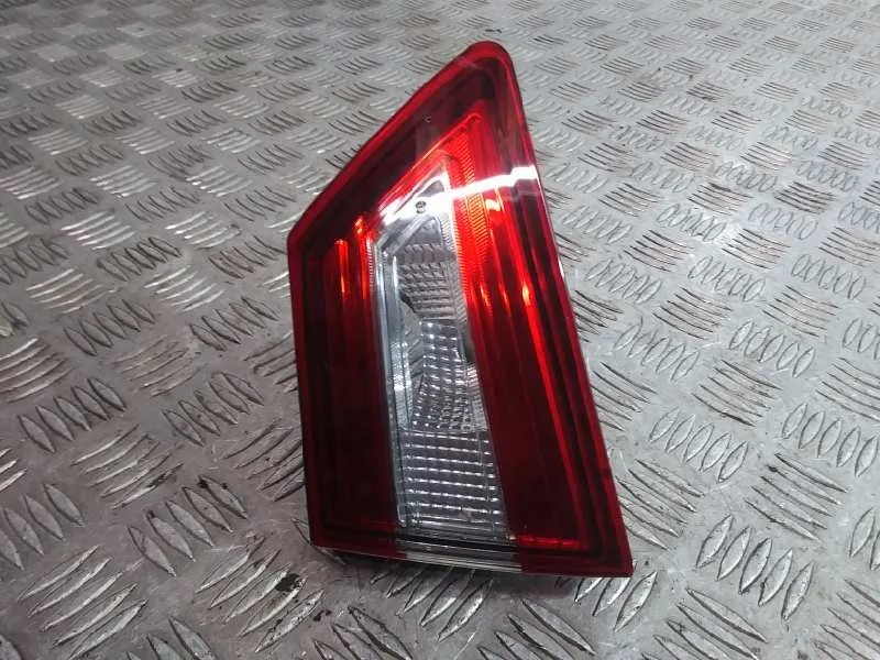 Piloto Trasero Derecho Interior para Renault Clio Iv
