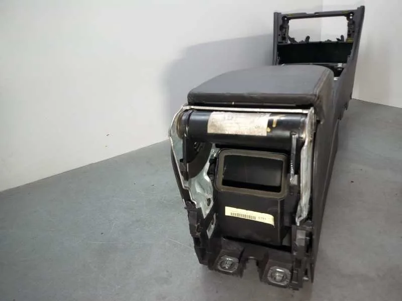 Apoyabrazos Central para Volkswagen Passat Berlina (3C2)