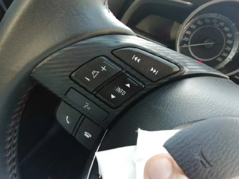 Volante para Mazda 3 Lim. ()
