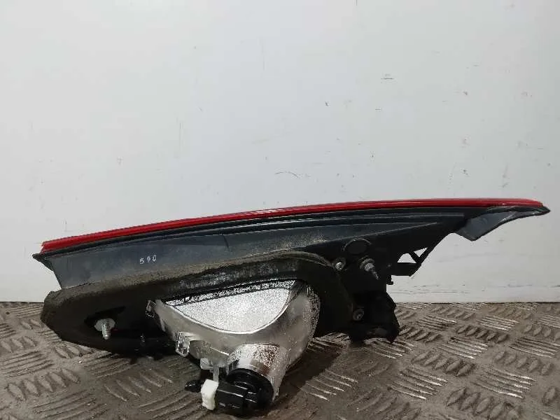 Piloto Trasero Izquierdo Interior para Mazda 3 Lim. ()