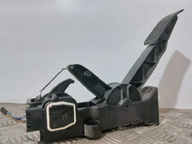 Potenciometro Pedal para Mercedes-Benz Clase A (W169)