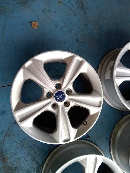 Juego Llantas para Ford Kuga (Cbs)