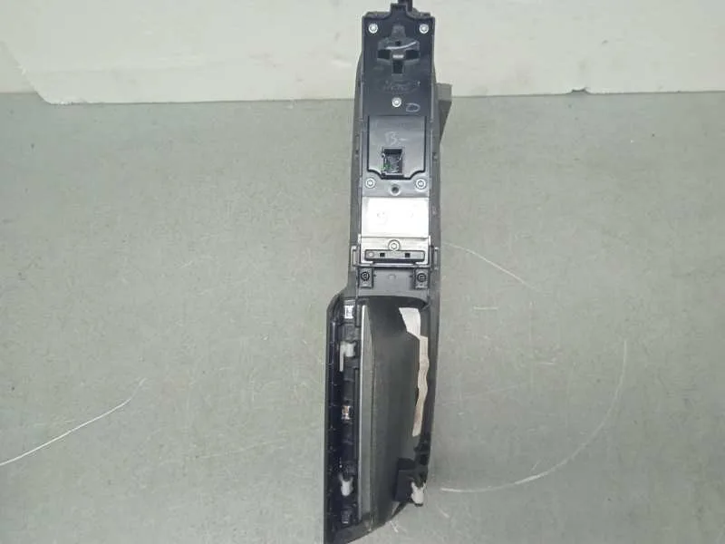 Mando Elevalunas Delantero Izquierdo para Ford Kuga (Cbs)