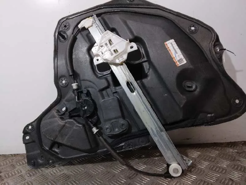Elevalunas Delantero Derecho para Mazda 3 Lim. ()