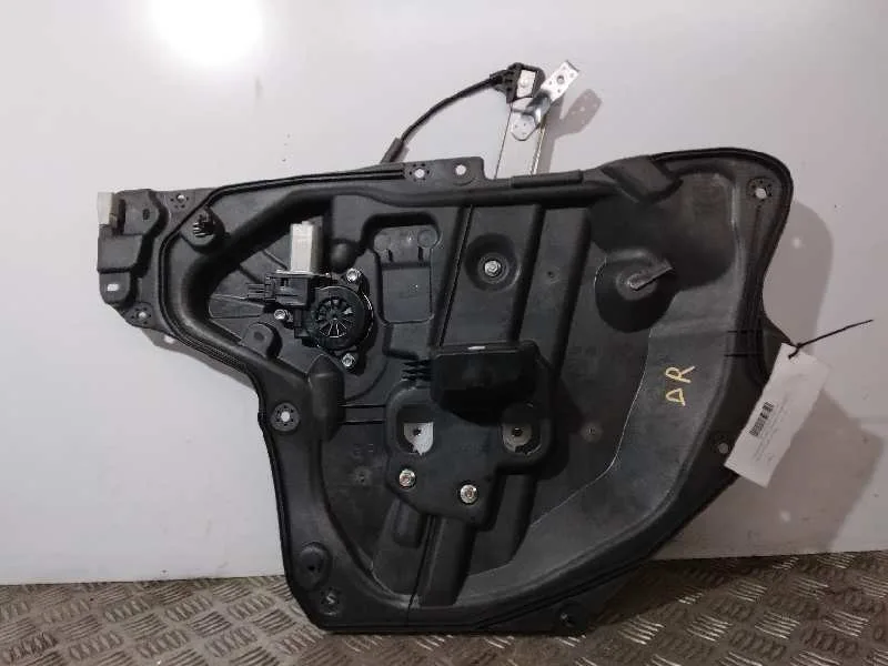 Elevalunas Delantero Derecho para Mazda 3 Lim. ()
