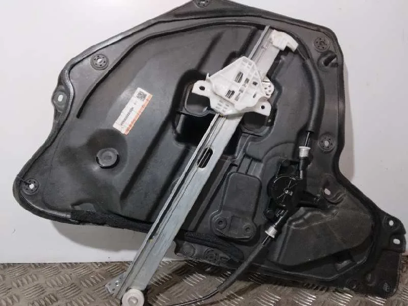 Elevalunas Delantero Izquierdo para Mazda 3 Lim. ()