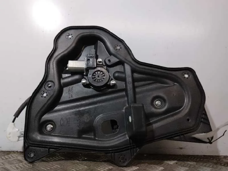 Elevalunas Trasero Izquierdo para Mazda 3 Lim. ()