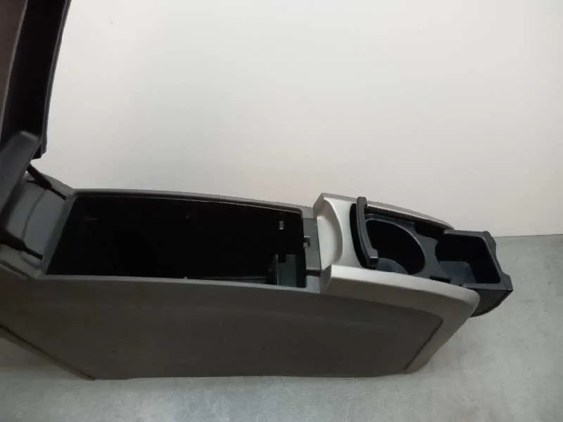 Apoyabrazos Central para Toyota Prius (Nhw20)