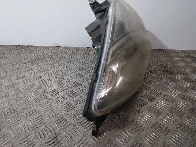 Faro Izquierdo para Toyota Prius (Nhw20)