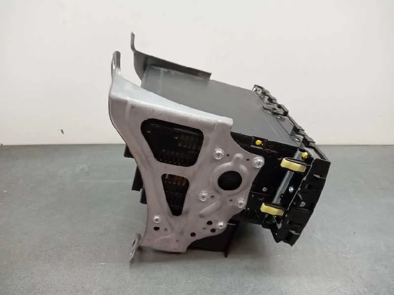 Sistema Audio / Radio Cd para Toyota Prius (Nhw20)