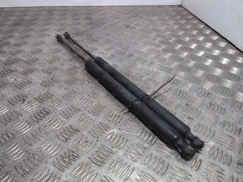 Amortiguadores Maletero / Porton para Ford Tourneo Courier (C4A)