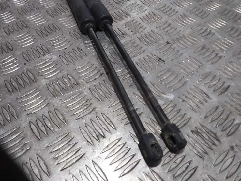 Amortiguadores Maletero / Porton para Ford Tourneo Courier (C4A)