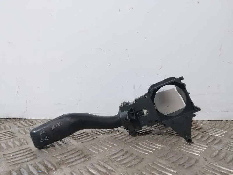 Mando Intermitentes para Audi A4 Avant (8E)