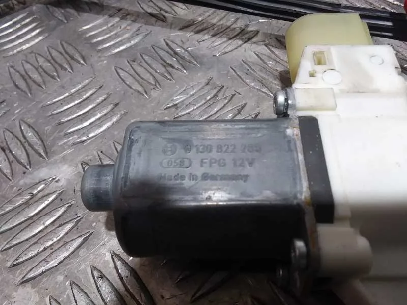 Elevalunas Delantero Derecho para Ford Galaxy (Ca1)