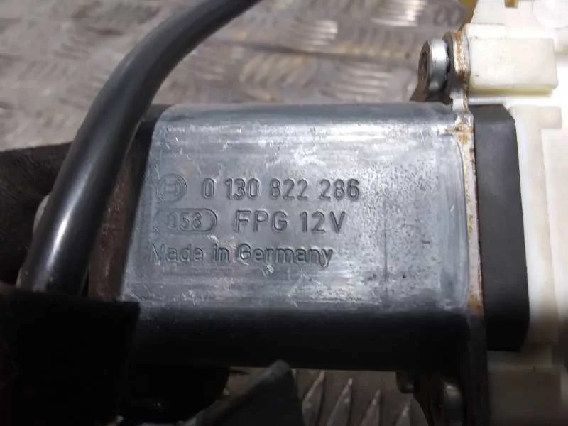 Elevalunas Trasero Izquierdo para Ford Galaxy (Ca1)