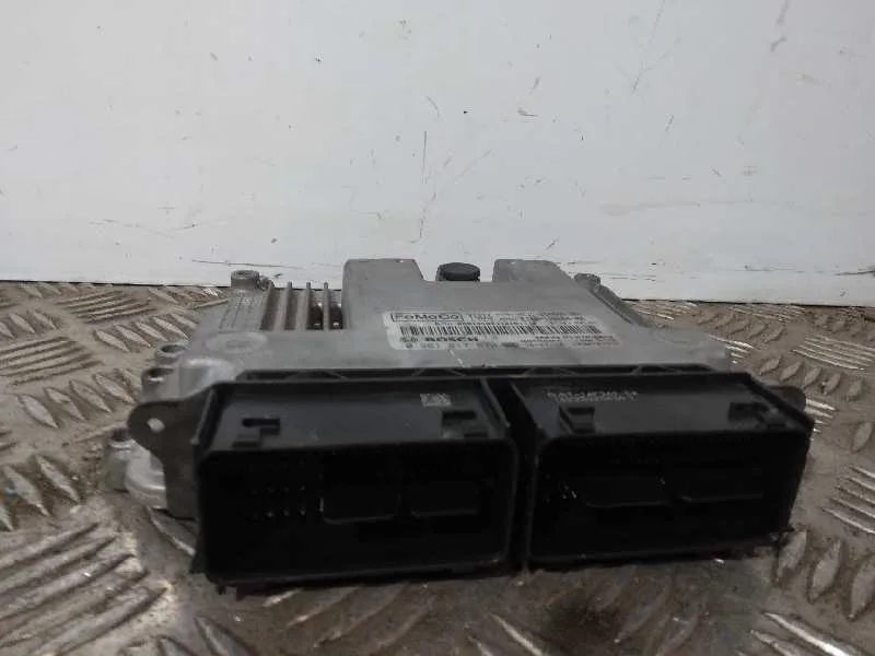 Centralita Motor Uce para Ford Tourneo Courier (C4A)