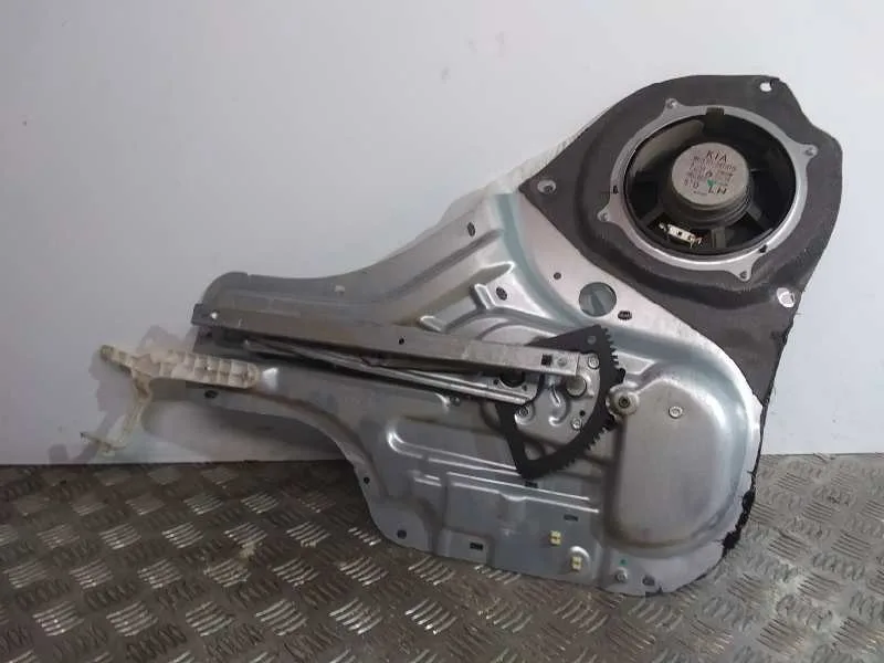 Elevalunas Trasero Izquierdo para Kia Soul