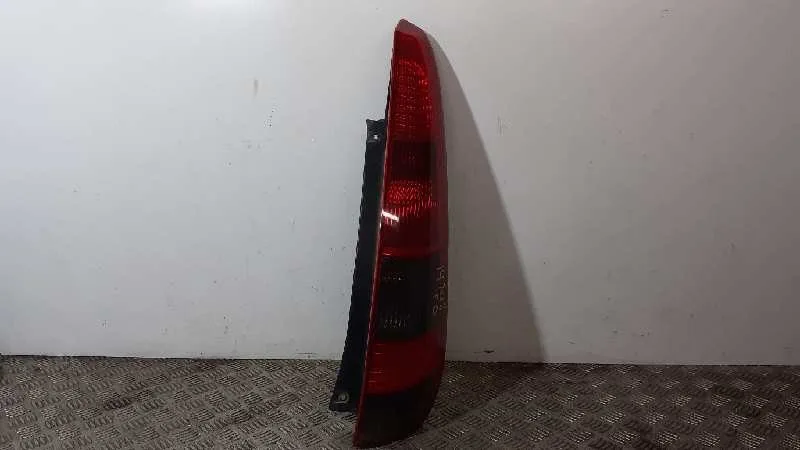 Piloto Trasero Derecho para Ford Fiesta (Cbk)