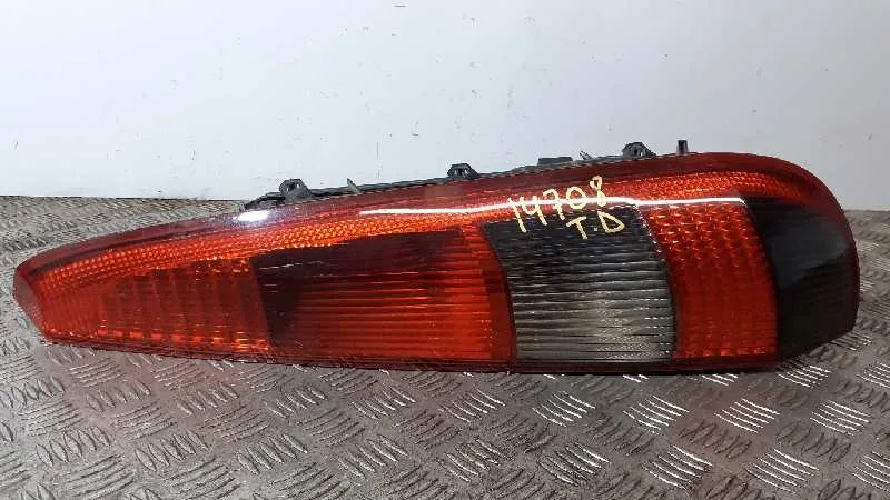Piloto Trasero Derecho para Ford Fiesta (Cbk)