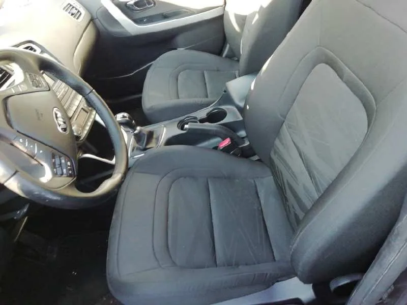 Juego Asientos Completo para Kia Cee'd
