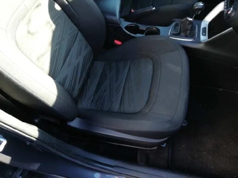 Juego Asientos Completo para Kia Cee'd