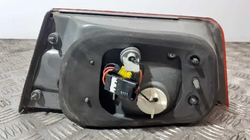 Piloto Trasero Izquierdo Interior para Hyundai Sonata (Nf)