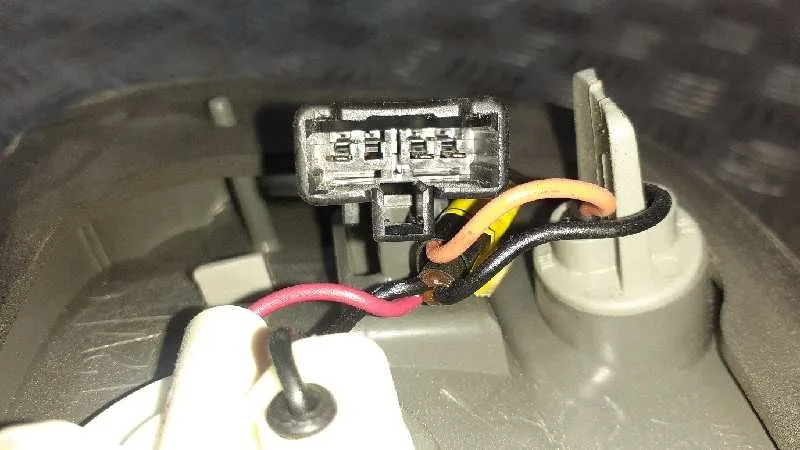 Piloto Trasero Izquierdo Interior para Hyundai Sonata (Nf)