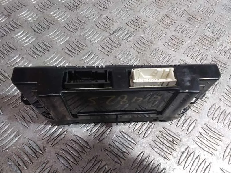 Mando Climatizador para Ford Focus Berlina (Cap)