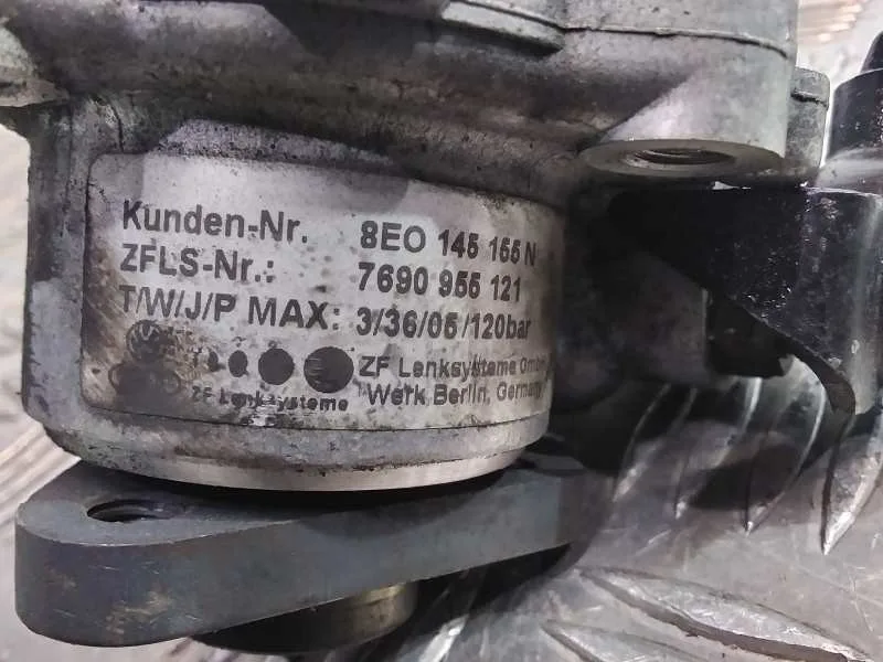 Bomba Direccion para Volkswagen Golf V Berlina (1K1)