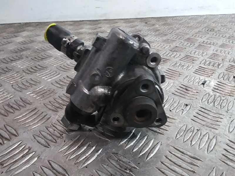Bomba Direccion para Volkswagen Golf V Berlina (1K1)