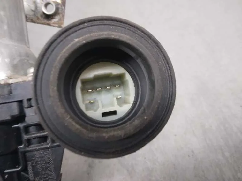 Elevalunas Trasero Izquierdo para Toyota Prius (Nhw20)