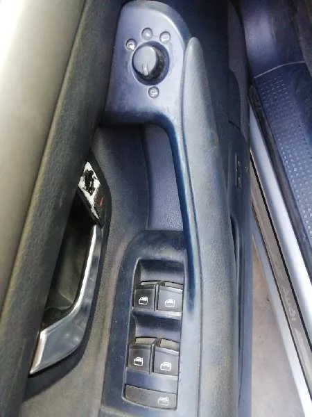 Mando Elevalunas Delantero Izquierdo para Audi A8 (4E2)