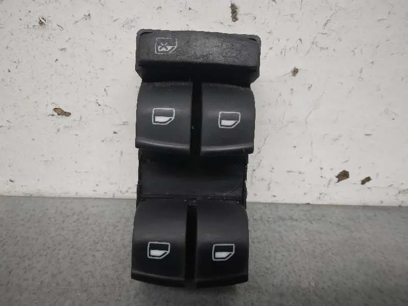 Mando Elevalunas Delantero Izquierdo para Audi A8 (4E2)