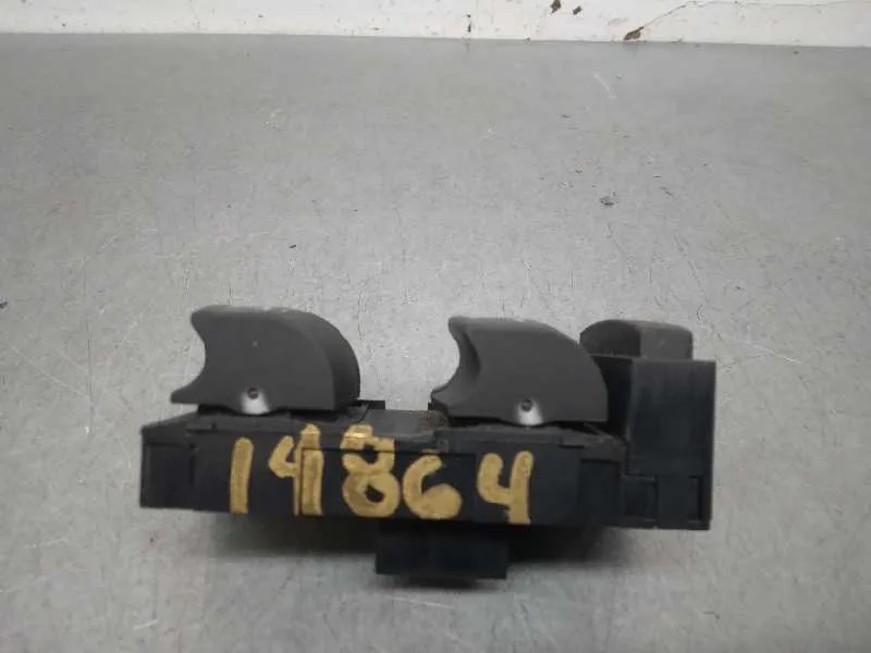 Mando Elevalunas Delantero Izquierdo para Audi A8 (4E2)