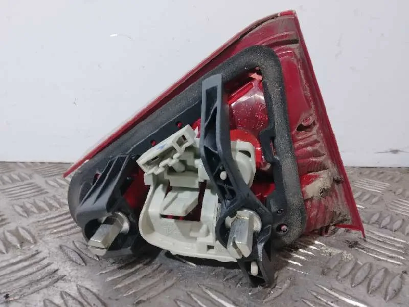 Piloto Trasero Derecho Interior para Audi A5 Coupe (8T)