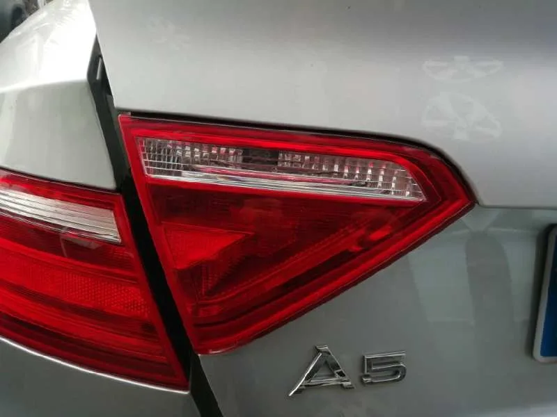 Piloto Trasero Izquierdo Interior para Audi A5 Coupe (8T)