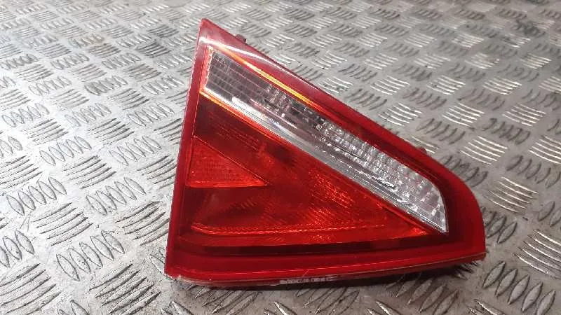 Piloto Trasero Izquierdo Interior para Audi A5 Coupe (8T)