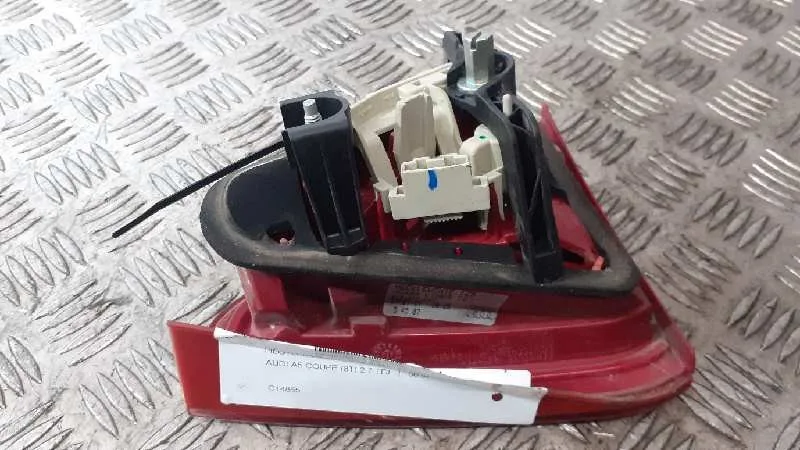 Piloto Trasero Izquierdo Interior para Audi A5 Coupe (8T)