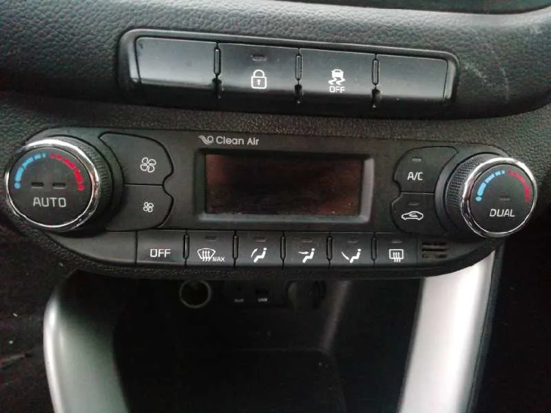 Mando Climatizador para Kia Pro_Cee'd ( )
