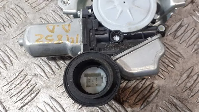 Elevalunas Delantero Derecho para Lexus Ct