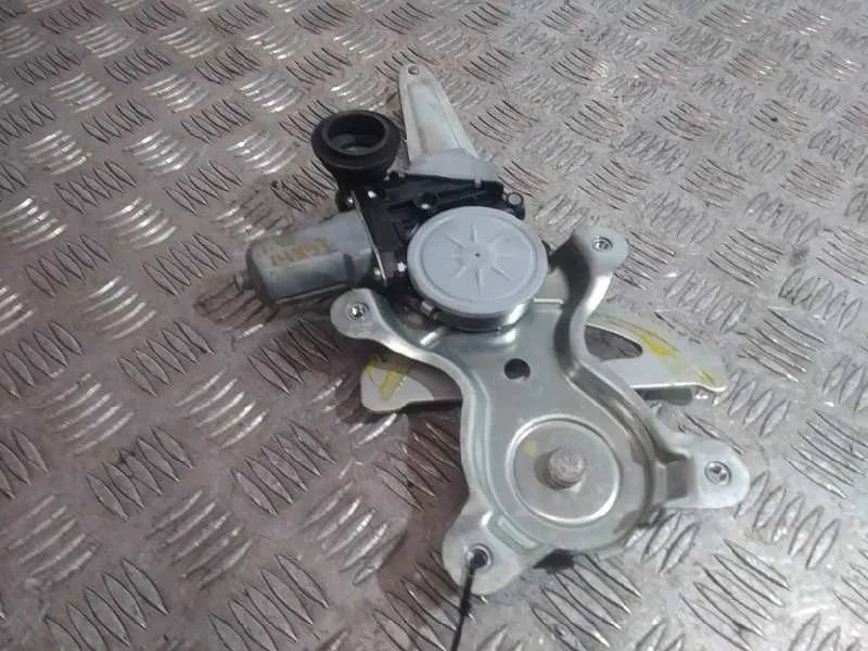 Elevalunas Trasero Derecho para Lexus Ct