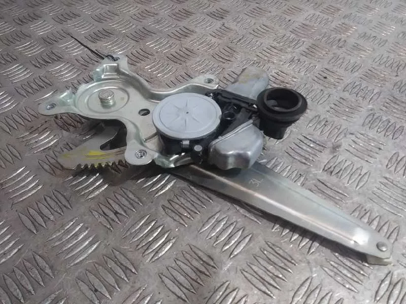 Elevalunas Trasero Derecho para Lexus Ct