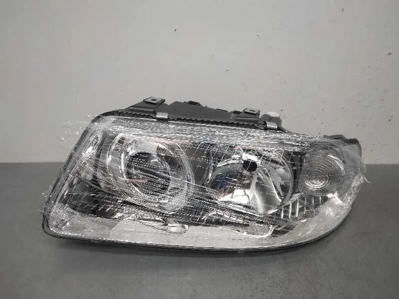 Faro Izquierdo para Audi A3 (8L)