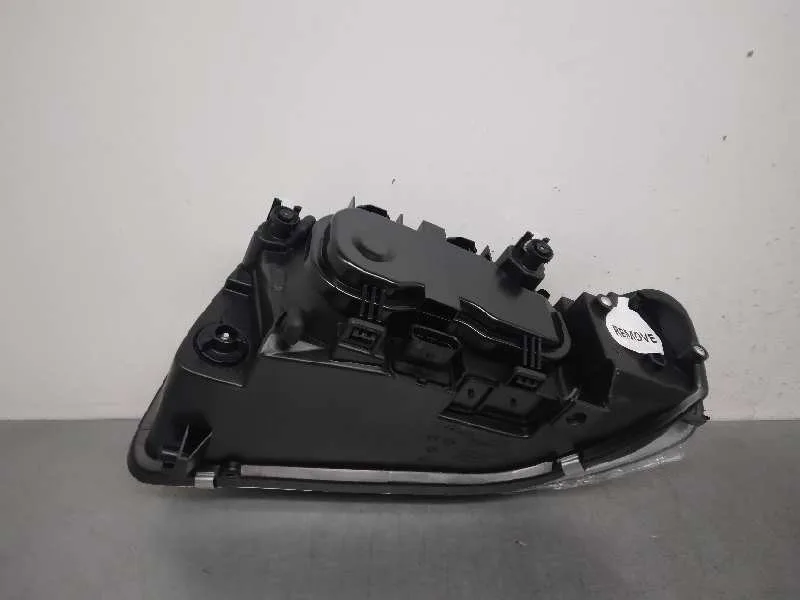 Faro Derecho para Audi A3 (8L)