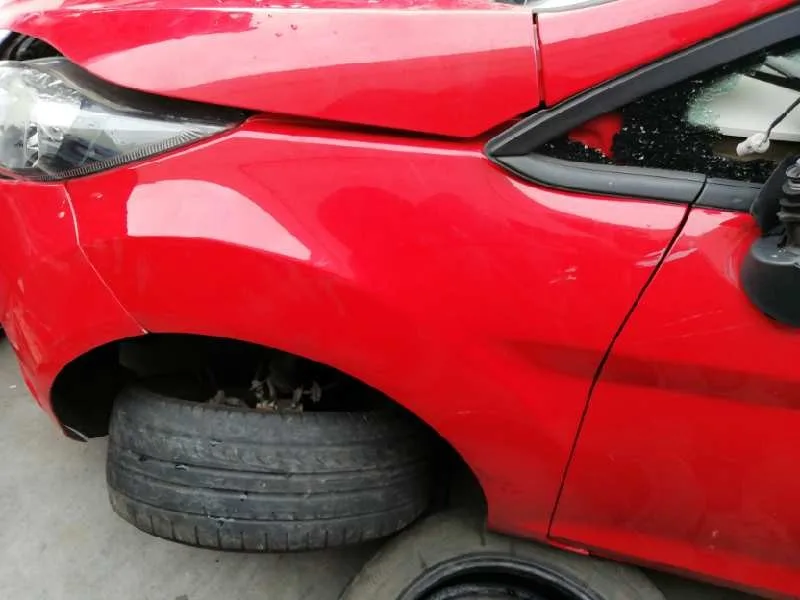 Aleta Delantera Izquierda para Ford Fiesta (Ccn)