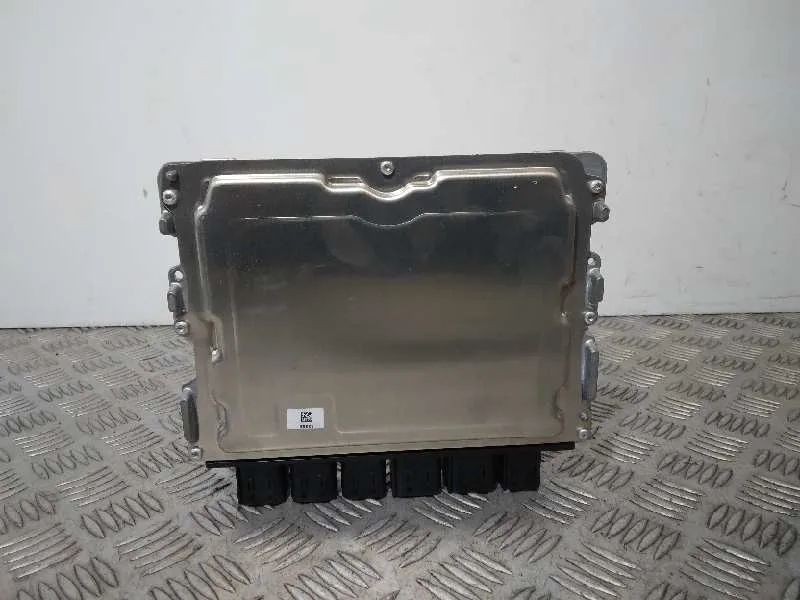 Centralita Motor Uce para Bmw Serie 1 Lim. (F40)