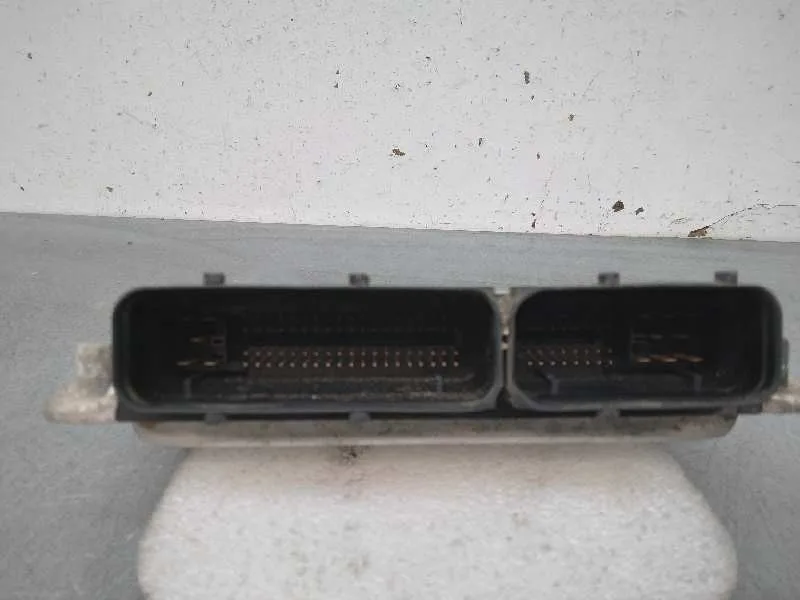 Centralita Motor Uce para Volkswagen Lt Caja Cerrada / Combi (Mod. 1997)