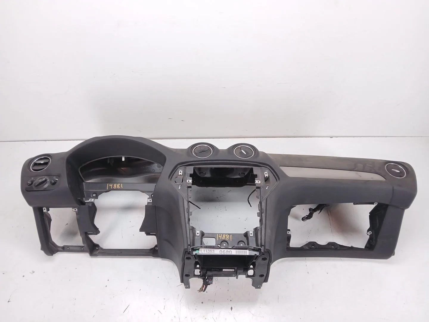 Salpicadero para Ford Mondeo Ber. (Ca2)