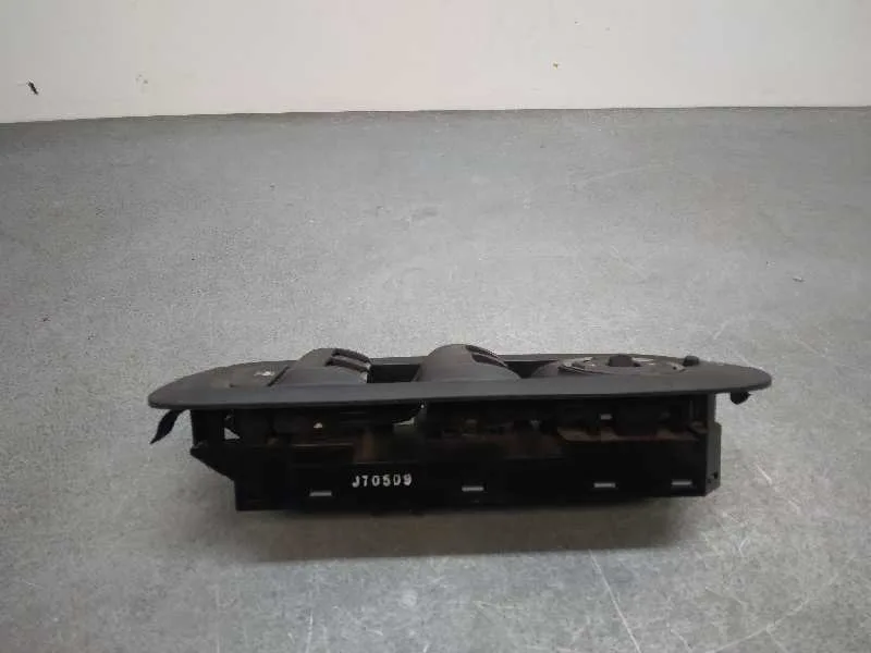 Mando Elevalunas Delantero Izquierdo para Ford Mondeo Ber. (Ca2)