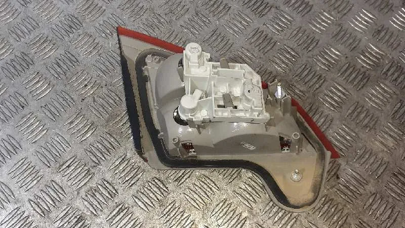 Piloto Trasero Derecho Interior para Ford Mondeo Ber. (Ca2)
